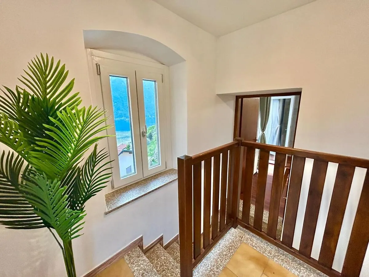 Apartament New Duplex With Lake View, 2 Terraces Nesso Włochy